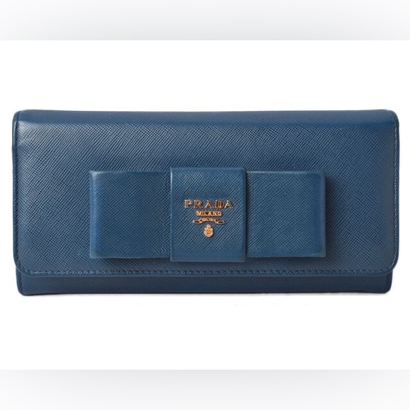 Prada Wallet - Picture 1 of 10